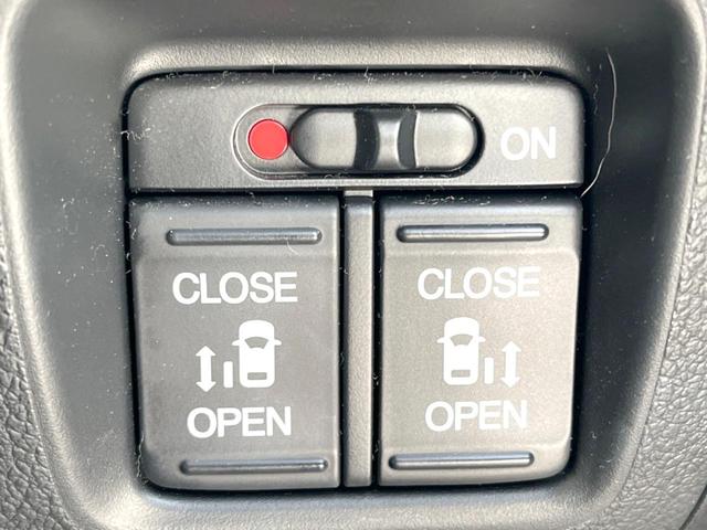 N-BOX G SSパッケージ 純正ナビ 両側電動ドア バックカメラ 衝突軽減装置 禁煙車 前席シートヒーター ドラレコ スマートキー HIDヘッド ビルトインETC オートライト Bluetooth CD/DVD再生 フルセグ(5枚目)