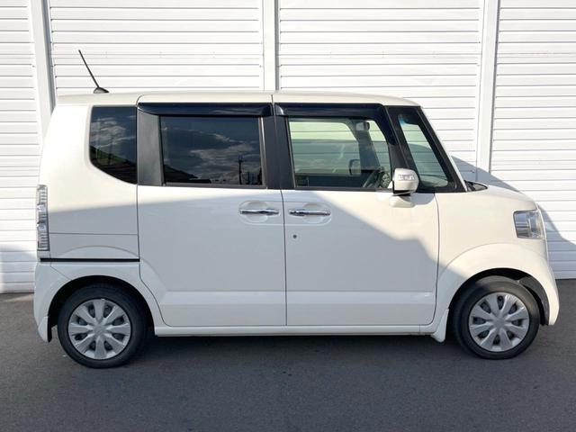 N-BOX G SSパッケージ 純正ナビ 両側電動ドア バックカメラ 衝突軽減装置 禁煙車 前席シートヒーター ドラレコ スマートキー HIDヘッド ビルトインETC オートライト Bluetooth CD/DVD再生 フルセグ(17枚目)