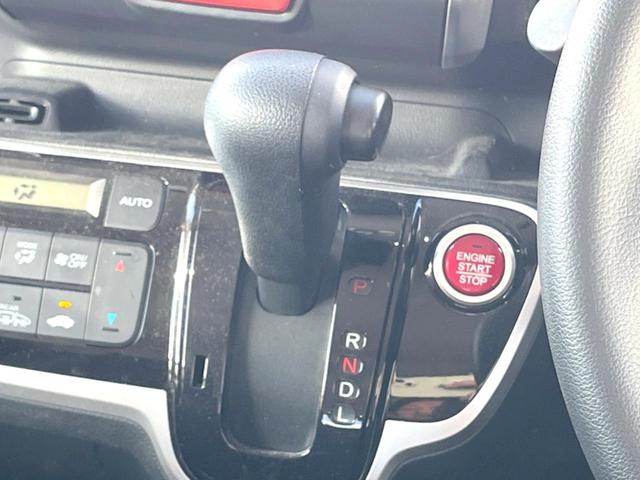 N-BOX G SSパッケージ 純正ナビ 両側電動ドア バックカメラ 衝突軽減装置 禁煙車 前席シートヒーター ドラレコ スマートキー HIDヘッド ビルトインETC オートライト Bluetooth CD/DVD再生 フルセグ(27枚目)