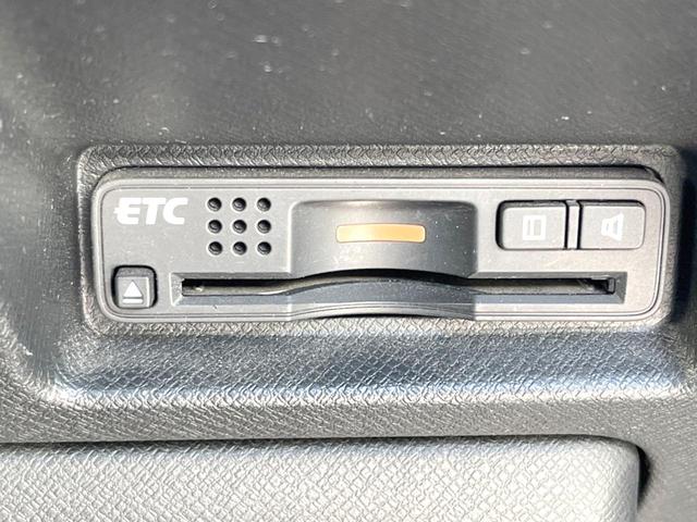 ステップワゴンスパーダ S 純正ナビ 電動スライドドア バックカメラ 禁煙車 ビルトインETC オートライト オートエアコン 純正16インチアルミ CD DVD再生 地デジ パドルシフト HIDフォグ(6枚目)