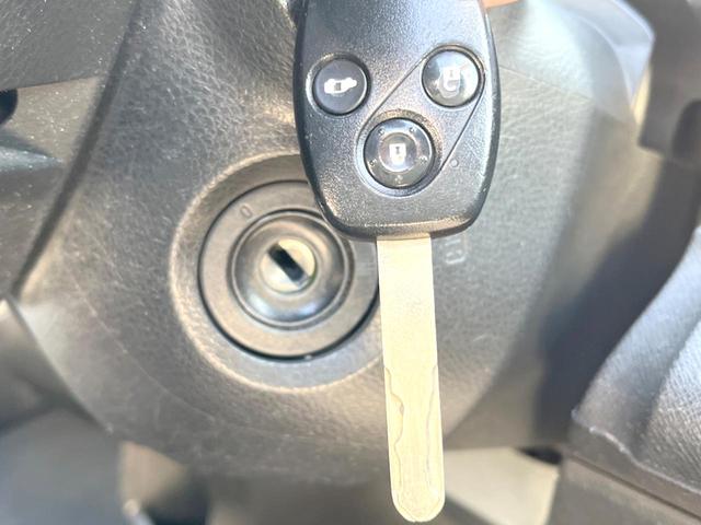 ステップワゴンスパーダ S 純正ナビ 電動スライドドア バックカメラ 禁煙車 ビルトインETC オートライト オートエアコン 純正16インチアルミ CD DVD再生 地デジ パドルシフト HIDフォグ(7枚目)