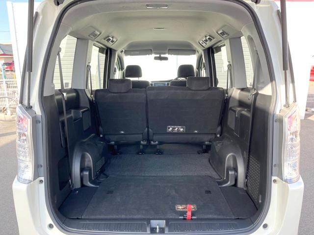 ステップワゴンスパーダ S 純正ナビ 電動スライドドア バックカメラ 禁煙車 ビルトインETC オートライト オートエアコン 純正16インチアルミ CD DVD再生 地デジ パドルシフト HIDフォグ(11枚目)