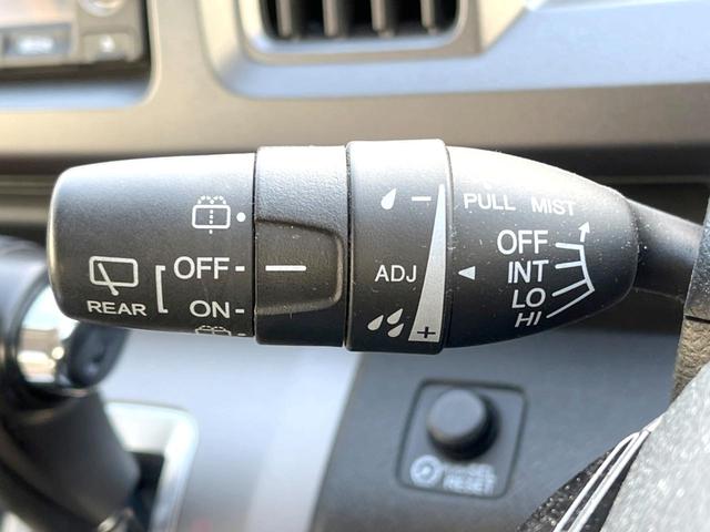 ステップワゴンスパーダ S 純正ナビ 電動スライドドア バックカメラ 禁煙車 ビルトインETC オートライト オートエアコン 純正16インチアルミ CD DVD再生 地デジ パドルシフト HIDフォグ(31枚目)