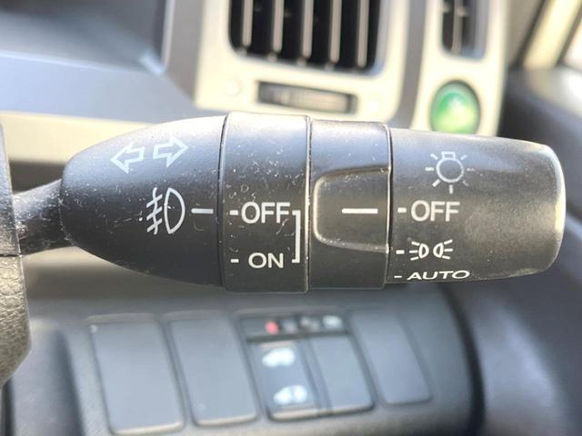 ステップワゴンスパーダ S 純正ナビ 電動スライドドア バックカメラ 禁煙車 ビルトインETC オートライト オートエアコン 純正16インチアルミ CD DVD再生 地デジ パドルシフト HIDフォグ(32枚目)