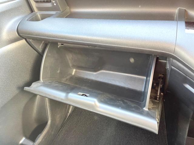 ステップワゴンスパーダ S 純正ナビ 電動スライドドア バックカメラ 禁煙車 ビルトインETC オートライト オートエアコン 純正16インチアルミ CD DVD再生 地デジ パドルシフト HIDフォグ(34枚目)