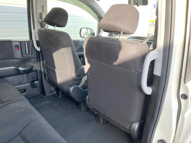 ステップワゴンスパーダ S 純正ナビ 電動スライドドア バックカメラ 禁煙車 ビルトインETC オートライト オートエアコン 純正16インチアルミ CD DVD再生 地デジ パドルシフト HIDフォグ(42枚目)