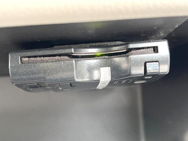 【ＥＴＣ】高速道路の料金所をストレスなく通過！話題のスポットやサービスエリアに多い「スマートＩＣ」利用時は必須のアイテムです。当店でセットアップを実施、ご納車当日からすぐにご利用いただけます！