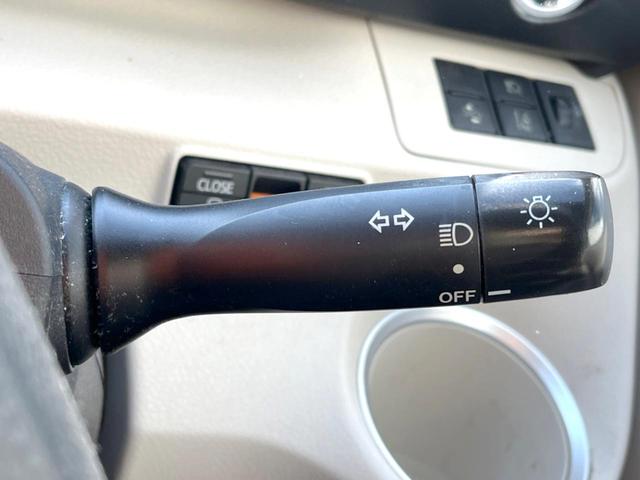 シエンタ Ｇ　７人乗り　純正ナビ　両側電動スライドドア　バックカメラ　衝突被害軽減システム　禁煙車　スマートキー　ＬＥＤヘッドライト　ＥＴＣ　オートハイビーム　車線逸脱警報　１オーナー　オートエアコン（33枚目）