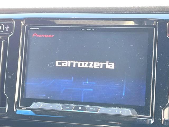 Ｎ－ＷＧＮカスタム Ｇ　ターボＳＳ２トーンカラースタイルパッケージＩＩ　ターボ　ｃａｒｒｏｚｚｅｒｉａ８インチナビ　バックカメラ　衝突軽減装置　禁煙車　２トーンカラー　ハーフレザーシート　シートヒーター　スマートキー　ＨＩＤヘッドライト　ＥＴＣ　クルコン　１オーナー（3枚目）