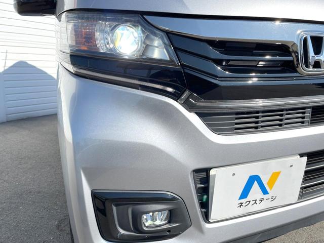 Ｎ－ＷＧＮカスタム Ｇ　ターボＳＳ２トーンカラースタイルパッケージＩＩ　ターボ　ｃａｒｒｏｚｚｅｒｉａ８インチナビ　バックカメラ　衝突軽減装置　禁煙車　２トーンカラー　ハーフレザーシート　シートヒーター　スマートキー　ＨＩＤヘッドライト　ＥＴＣ　クルコン　１オーナー（13枚目）