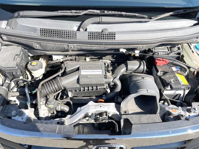 Ｎ－ＷＧＮカスタム Ｇ　ターボＳＳ２トーンカラースタイルパッケージＩＩ　ターボ　ｃａｒｒｏｚｚｅｒｉａ８インチナビ　バックカメラ　衝突軽減装置　禁煙車　２トーンカラー　ハーフレザーシート　シートヒーター　スマートキー　ＨＩＤヘッドライト　ＥＴＣ　クルコン　１オーナー（18枚目）