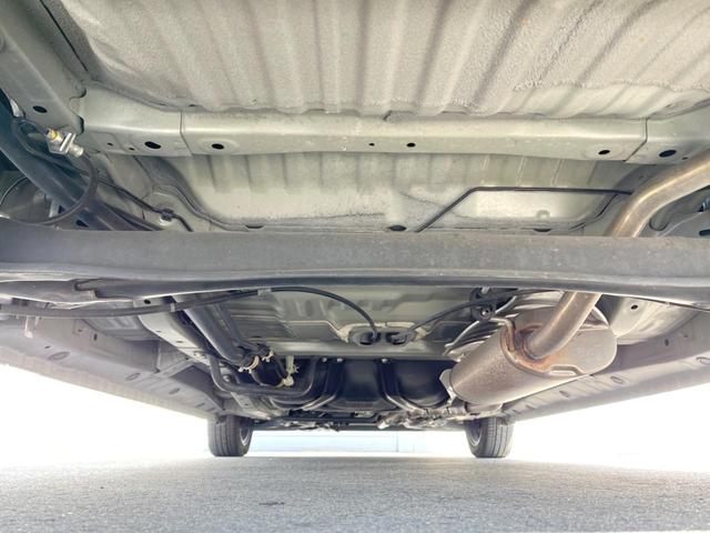 Ｎ－ＷＧＮカスタム Ｇ　ターボＳＳ２トーンカラースタイルパッケージＩＩ　ターボ　ｃａｒｒｏｚｚｅｒｉａ８インチナビ　バックカメラ　衝突軽減装置　禁煙車　２トーンカラー　ハーフレザーシート　シートヒーター　スマートキー　ＨＩＤヘッドライト　ＥＴＣ　クルコン　１オーナー（19枚目）