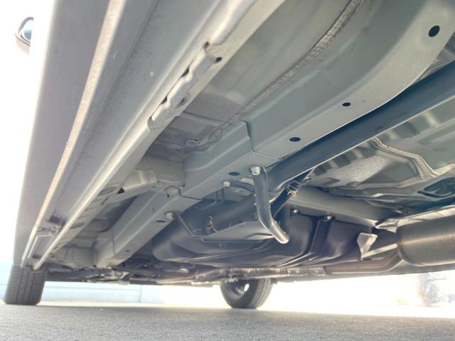 Ｎ－ＷＧＮカスタム Ｇ　ターボＳＳ２トーンカラースタイルパッケージＩＩ　ターボ　ｃａｒｒｏｚｚｅｒｉａ８インチナビ　バックカメラ　衝突軽減装置　禁煙車　２トーンカラー　ハーフレザーシート　シートヒーター　スマートキー　ＨＩＤヘッドライト　ＥＴＣ　クルコン　１オーナー（21枚目）