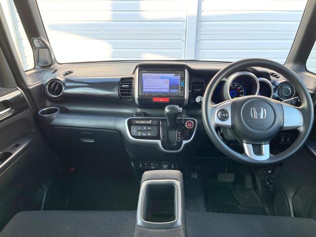 N-BOXカスタム G SSパッケージ 純正ナビ バックカメラ 両側電動スライドドア 禁煙車 シートヒーター スマートキー HIDヘッドライト ETC 純正14インチAW オートライト オートエアコン Bluetooth CD/DVD再生(2枚目)