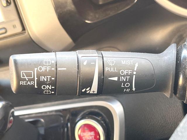 N-BOXカスタム G SSパッケージ 純正ナビ バックカメラ 両側電動スライドドア 禁煙車 シートヒーター スマートキー HIDヘッドライト ETC 純正14インチAW オートライト オートエアコン Bluetooth CD/DVD再生(34枚目)