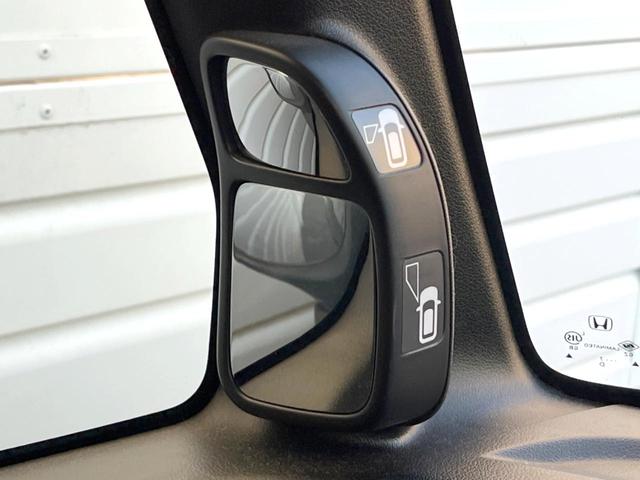 N-BOXカスタム G SSパッケージ 純正ナビ バックカメラ 両側電動スライドドア 禁煙車 シートヒーター スマートキー HIDヘッドライト ETC 純正14インチAW オートライト オートエアコン Bluetooth CD/DVD再生(43枚目)