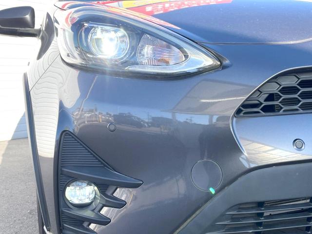 アクア クロスオーバー　純正ナビ　バックカメラ　衝突軽減装置　禁煙車　ハーフレザーシート　コーナーセンサー　スマートキー　ＬＥＤヘッドライト　ＥＴＣ　１オーナー　純正１６インチＡＷ　車線逸脱警報　オートライト　オートエアコン（15枚目）