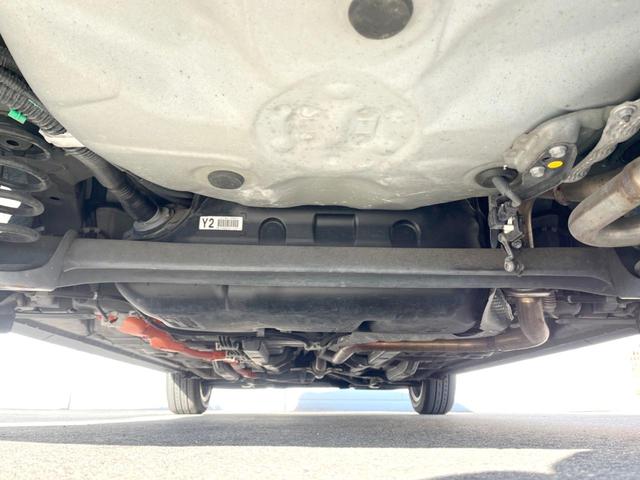 アクア クロスオーバー　純正ナビ　バックカメラ　衝突軽減装置　禁煙車　ハーフレザーシート　コーナーセンサー　スマートキー　ＬＥＤヘッドライト　ＥＴＣ　１オーナー　純正１６インチＡＷ　車線逸脱警報　オートライト　オートエアコン（21枚目）