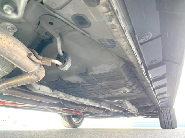 アクア クロスオーバー　純正ナビ　バックカメラ　衝突軽減装置　禁煙車　ハーフレザーシート　コーナーセンサー　スマートキー　ＬＥＤヘッドライト　ＥＴＣ　１オーナー　純正１６インチＡＷ　車線逸脱警報　オートライト　オートエアコン（23枚目）