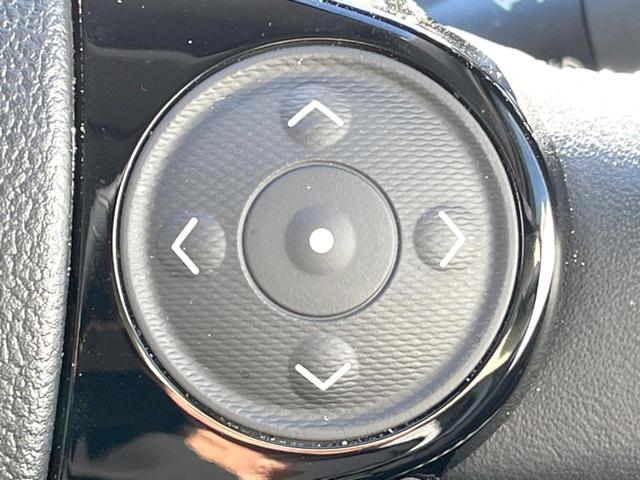 アクア クロスオーバー　純正ナビ　バックカメラ　衝突軽減装置　禁煙車　ハーフレザーシート　コーナーセンサー　スマートキー　ＬＥＤヘッドライト　ＥＴＣ　１オーナー　純正１６インチＡＷ　車線逸脱警報　オートライト　オートエアコン（31枚目）