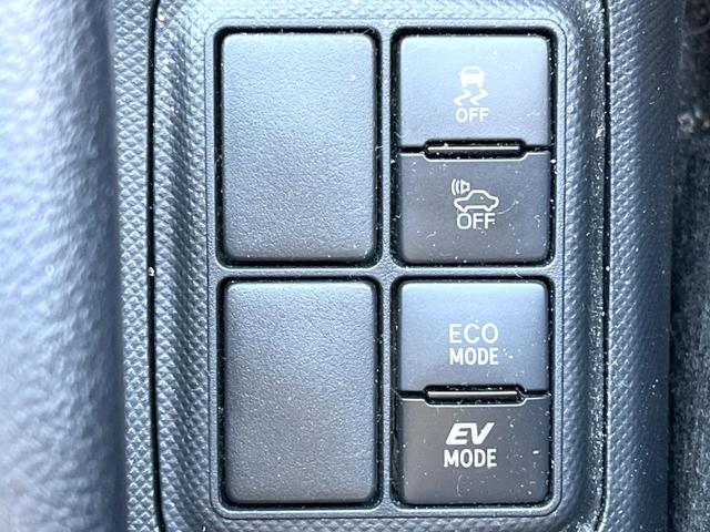 アクア クロスオーバー　純正ナビ　バックカメラ　衝突軽減装置　禁煙車　ハーフレザーシート　コーナーセンサー　スマートキー　ＬＥＤヘッドライト　ＥＴＣ　１オーナー　純正１６インチＡＷ　車線逸脱警報　オートライト　オートエアコン（36枚目）