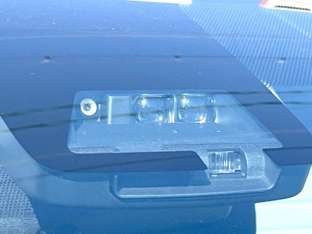 アクア クロスオーバー　純正ナビ　バックカメラ　衝突軽減装置　禁煙車　ハーフレザーシート　コーナーセンサー　スマートキー　ＬＥＤヘッドライト　ＥＴＣ　１オーナー　純正１６インチＡＷ　車線逸脱警報　オートライト　オートエアコン（43枚目）