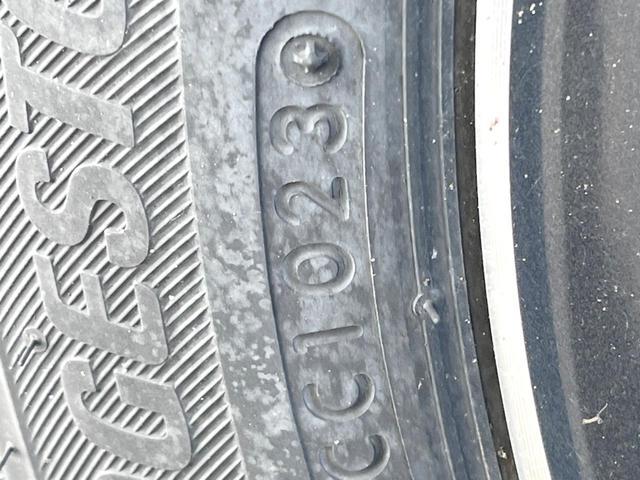 アクア クロスオーバー　純正ナビ　バックカメラ　衝突軽減装置　禁煙車　ハーフレザーシート　コーナーセンサー　スマートキー　ＬＥＤヘッドライト　ＥＴＣ　１オーナー　純正１６インチＡＷ　車線逸脱警報　オートライト　オートエアコン（55枚目）