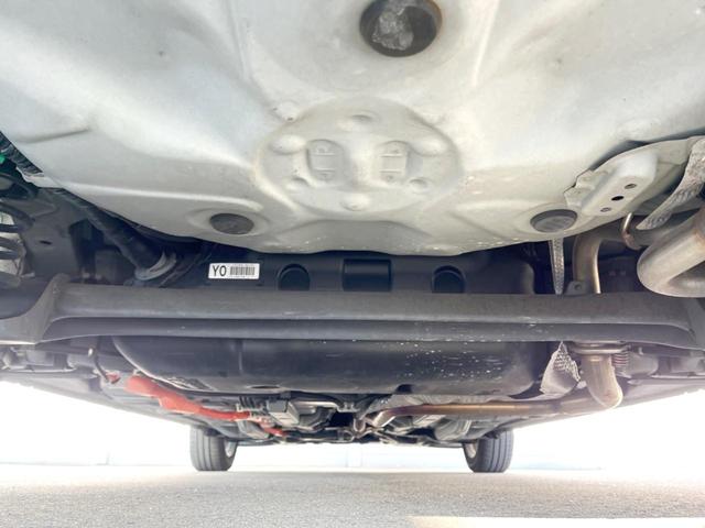 アクア Ｓスタイルブラック　純正ナビ　バックカメラ　衝突軽減装置　禁煙車　スマートキー　ＬＥＤヘッドライト　ＥＴＣ　車線逸脱警報　オートライト　オートエアコン　Ｂｌｕｅｔｏｏｔｈ　フルセグＴＶ（20枚目）