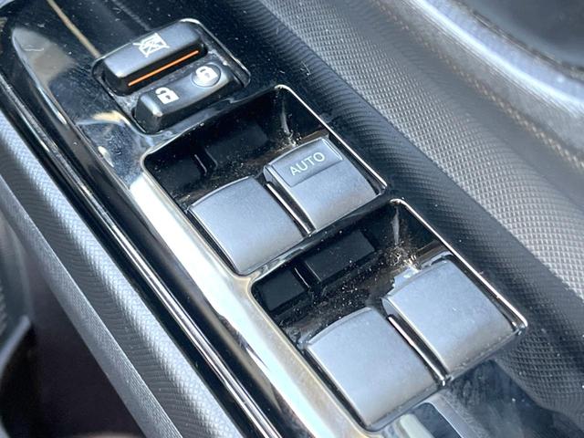 アクア Ｓスタイルブラック　純正ナビ　バックカメラ　衝突軽減装置　禁煙車　スマートキー　ＬＥＤヘッドライト　ＥＴＣ　車線逸脱警報　オートライト　オートエアコン　Ｂｌｕｅｔｏｏｔｈ　フルセグＴＶ（40枚目）