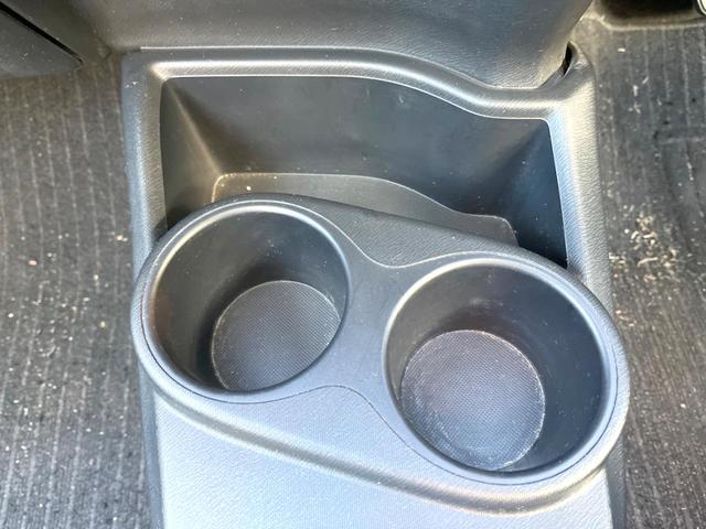 アクア Ｓスタイルブラック　純正ナビ　バックカメラ　衝突軽減装置　禁煙車　スマートキー　ＬＥＤヘッドライト　ＥＴＣ　車線逸脱警報　オートライト　オートエアコン　Ｂｌｕｅｔｏｏｔｈ　フルセグＴＶ（48枚目）