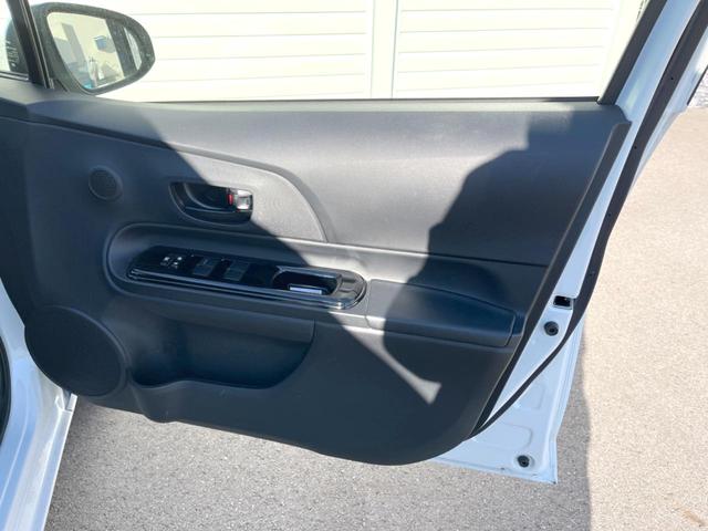 アクア Ｓスタイルブラック　純正ナビ　バックカメラ　衝突軽減装置　禁煙車　スマートキー　ＬＥＤヘッドライト　ＥＴＣ　車線逸脱警報　オートライト　オートエアコン　Ｂｌｕｅｔｏｏｔｈ　フルセグＴＶ（51枚目）