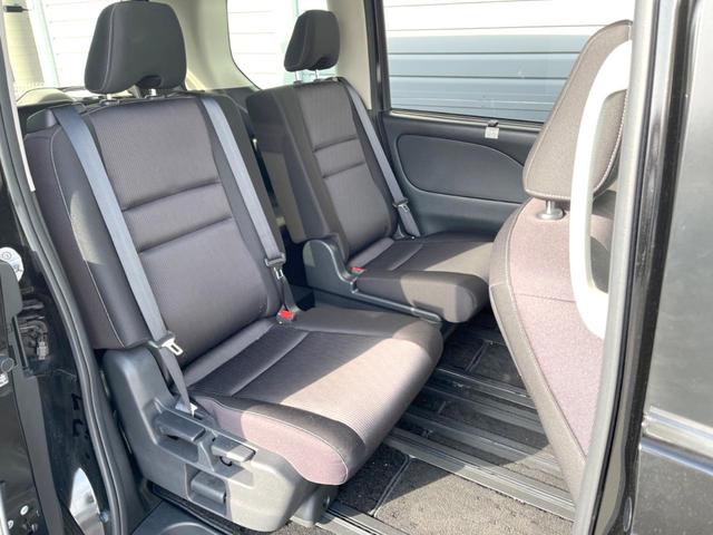 セレナ ハイウェイスター　Ｖセレクション　純正９インチナビ　全周囲カメラ　両側電動スライドドア　衝突被害軽減システム　スマートキー　コーナーセンサー　ＬＥＤヘッドライト　ＥＴＣ　クルコン　純正１６インチＡＷ　オートライト　デュアルエアコン（10枚目）