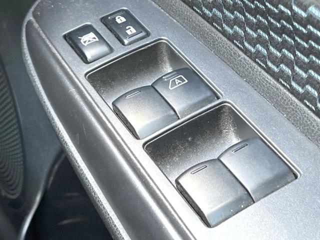 ノート X KENWOODナビ 禁煙車 スマートキー ETC デジタルインナーミラー CD/DVD再生 地デジ 電動格納ミラー アイドリングストップ(31枚目)