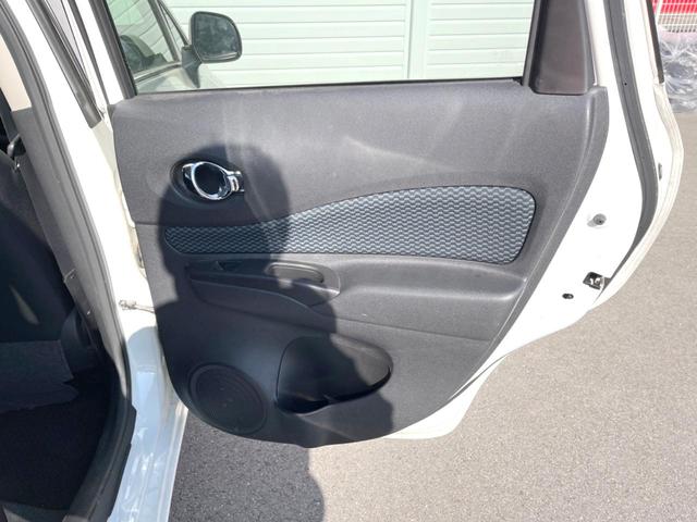 ノート X KENWOODナビ 禁煙車 スマートキー ETC デジタルインナーミラー CD/DVD再生 地デジ 電動格納ミラー アイドリングストップ(40枚目)