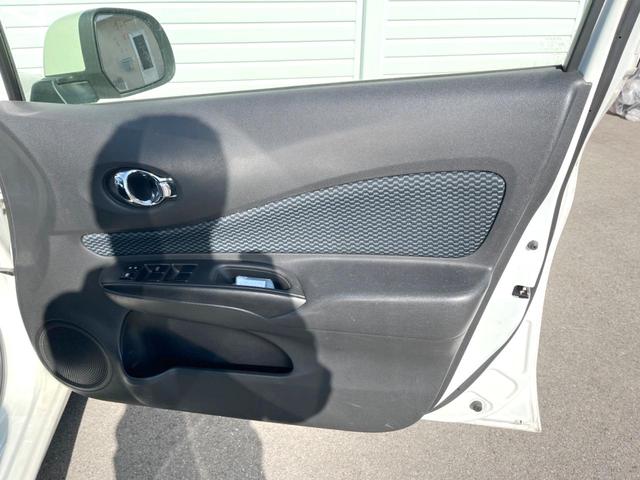 ノート X KENWOODナビ 禁煙車 スマートキー ETC デジタルインナーミラー CD/DVD再生 地デジ 電動格納ミラー アイドリングストップ(41枚目)