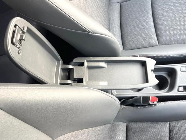 ヤリスクロス ハイブリッドZ レンタアップ 8インチディスプレイオーディオプラス 全周囲カメラ レーダークルーズ 禁煙車 パワーシート LEDヘッドライト ETC 純正18インチAW Bluetooth フルセグ(45枚目)