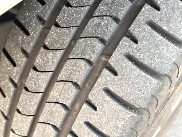 ルーミー カスタムＧ－Ｔ　ターボ　純正９インチナビ　両側電動ドア　バックカメラ　衝突被害軽減システム　禁煙車　コーナーセンサー　スマートキー　ＬＥＤヘッド　ＥＴＣ　クルコン　１オーナー　純正１５インチＡＷ　オートハイビーム（50枚目）