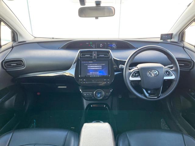 プリウス Ｓ　モデリスタエアロ　ＢＩＧ－Ｘ９インチナビ　バックカメラ　禁煙車　スマートキー　ＬＥＤヘッドライト　ＥＴＣ　オートライト　オートエアコン　Ｂｌｕｅｔｏｏｔｈ　ＣＤ／ＤＶＤ再生　フルセグ　ＬＥＤフォグ（2枚目）