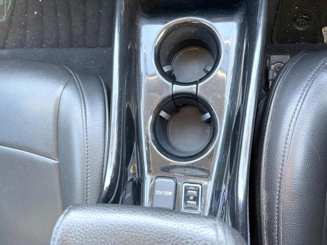 プリウス Ｓ　モデリスタエアロ　ＢＩＧ－Ｘ９インチナビ　バックカメラ　禁煙車　スマートキー　ＬＥＤヘッドライト　ＥＴＣ　オートライト　オートエアコン　Ｂｌｕｅｔｏｏｔｈ　ＣＤ／ＤＶＤ再生　フルセグ　ＬＥＤフォグ（42枚目）