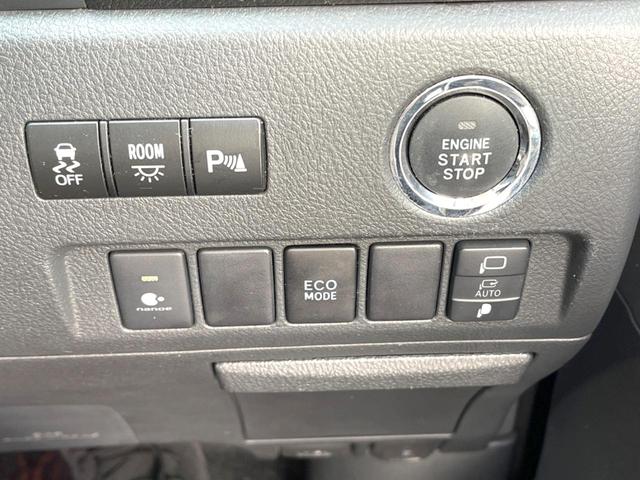 アルファード ２４０Ｓ　タイプゴールドＩＩ　７人乗り　モデリスタエアロ　純正９インチナビ　後席モニター　両側電動スライドドア　バックカメラ　禁煙車　電動リアゲート　ハーフレザーシート　コーナーセンサー　スマートキー　ＨＩＤヘッドライト　ＥＴＣ（24枚目）