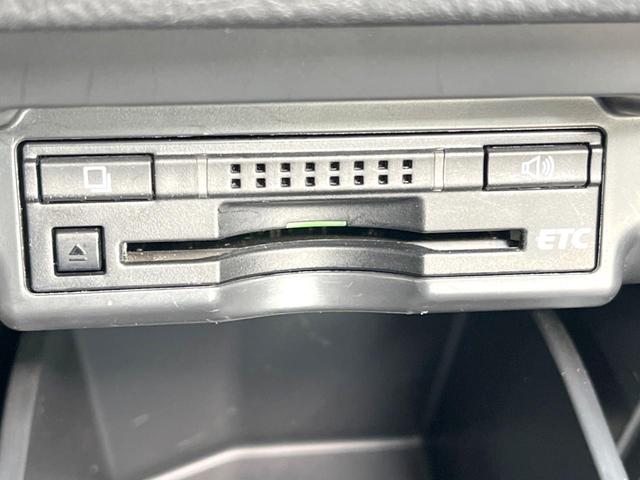 アルファード ２４０Ｓ　タイプゴールドＩＩ　７人乗り　モデリスタエアロ　純正９インチナビ　後席モニター　両側電動スライドドア　バックカメラ　禁煙車　電動リアゲート　ハーフレザーシート　コーナーセンサー　スマートキー　ＨＩＤヘッドライト　ＥＴＣ（35枚目）