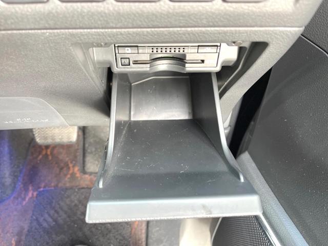 アルファード ２４０Ｓ　タイプゴールドＩＩ　７人乗り　モデリスタエアロ　純正９インチナビ　後席モニター　両側電動スライドドア　バックカメラ　禁煙車　電動リアゲート　ハーフレザーシート　コーナーセンサー　スマートキー　ＨＩＤヘッドライト　ＥＴＣ（41枚目）