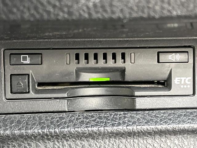 ノア Ｓｉ　両側電動ドア　バックカメラ　衝突被害軽減システム　禁煙車　ドラレコ　コーナーセンサー　スマートキー　ＬＥＤヘッド　ビルトインＥＴＣ　クルコン　純正１６インチアルミ１オーナー（5枚目）