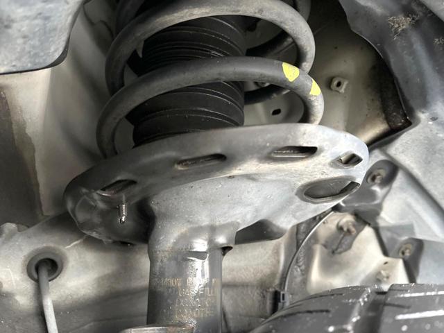 ノア Ｓｉ　両側電動ドア　バックカメラ　衝突被害軽減システム　禁煙車　ドラレコ　コーナーセンサー　スマートキー　ＬＥＤヘッド　ビルトインＥＴＣ　クルコン　純正１６インチアルミ１オーナー（23枚目）