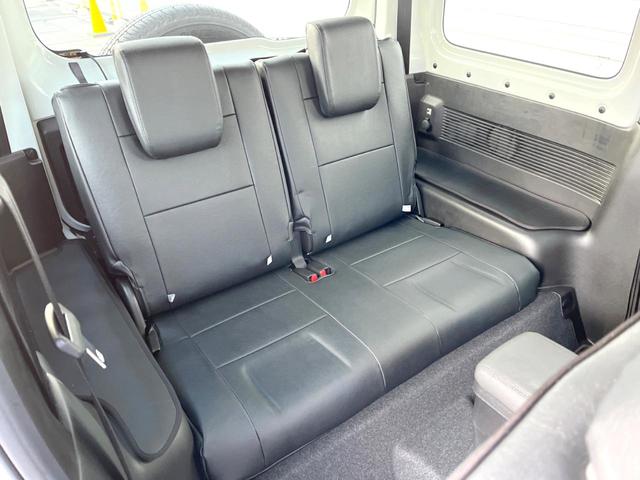 ジムニー ＸＣ　４ＷＤ　ＭＴ車　ＫＥＷＯＯＤナビ　バックカメラ　衝突被害軽減システム　禁煙車　ドラレコ　スマートキー　ＬＥＤヘッド　ビルトインＥＴＣ　クルコン　純正１６インチアルミ　車線逸脱警報　オートライト（9枚目）