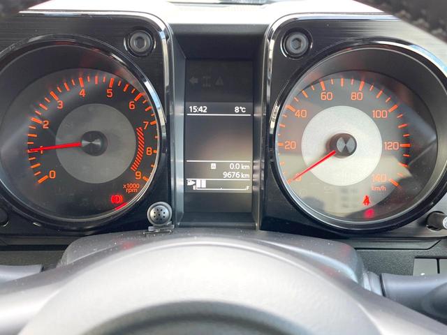 ジムニー ＸＣ　４ＷＤ　ＭＴ車　ＫＥＷＯＯＤナビ　バックカメラ　衝突被害軽減システム　禁煙車　ドラレコ　スマートキー　ＬＥＤヘッド　ビルトインＥＴＣ　クルコン　純正１６インチアルミ　車線逸脱警報　オートライト（12枚目）