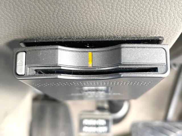 エブリイワゴン ＰＺターボスペシャル　両側電動ドア　ターボ　ｃａｒｒｏｚｚｅｒｉａナビ　バックカメラ　禁煙車　ＨＩＤヘッド　ＥＴＣ　純正１４インチアルミ　オートエアコン　Ｂｌｕｅｔｏｏｔｈ　ＣＤ　ＤＶＤ再生　フルセグ（6枚目）