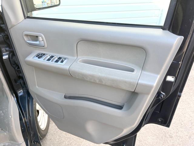 エブリイワゴン ＰＺターボスペシャル　両側電動ドア　ターボ　ｃａｒｒｏｚｚｅｒｉａナビ　バックカメラ　禁煙車　ＨＩＤヘッド　ＥＴＣ　純正１４インチアルミ　オートエアコン　Ｂｌｕｅｔｏｏｔｈ　ＣＤ　ＤＶＤ再生　フルセグ（47枚目）