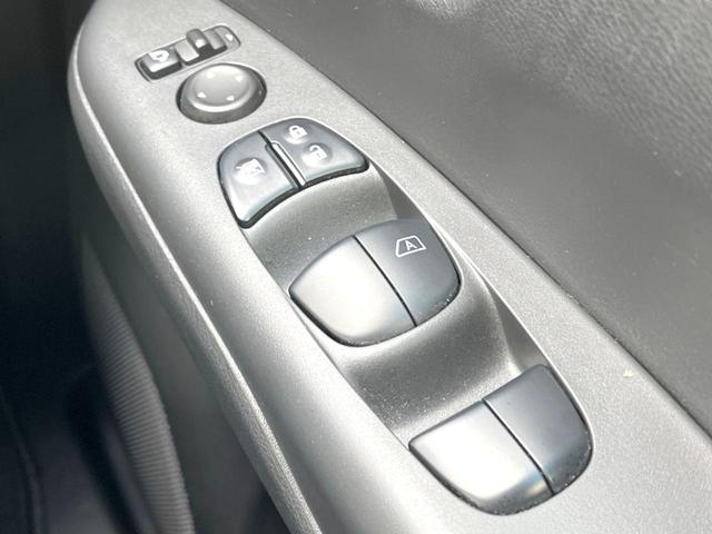 セレナ ハイウェイスター Vセレクション KENWOOD8インチナビ 全周囲カメラ 両側電動ドア 衝突被害軽減システム 禁煙車 コーナーセンサー スマートキー LEDヘッドライト ETC クルコン 純正16インチAW パークアシスト(62枚目)