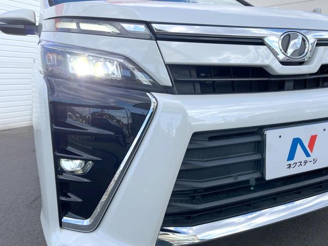 ヴォクシー ＺＳ　７人乗り　純正１０インチナビ　バックカメラ　電動スライドドア　衝突被害軽減システム　スマートキー　ＬＥＤヘッドライト　ＥＴＣ　クルコン　純正１６インチＡＷ　オートハイビーム　オートライト　１オーナー（15枚目）